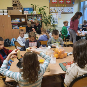 Kolorowe i zdrowe śniadania w szkole. 