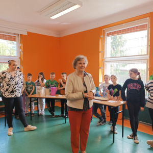 Pani dyrektor zabrała głos w sprawie profilaktyki. 