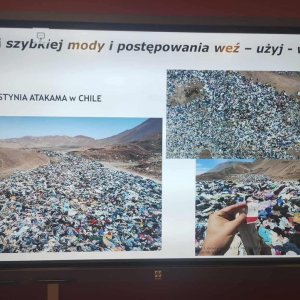 Warsztaty uczniów w szkole. 