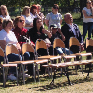 Atrakcje podczas Dnia Rodziny, zabawy i wystąpienia uczniów. 