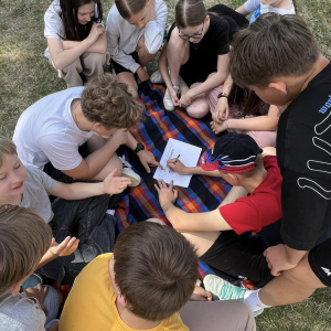 Rozgrywki i atrakcje na dzień dziecka w szkole. 